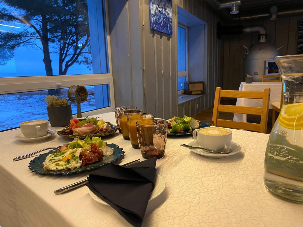 Vergi Sadam & Restoran Wirkes' 외부 사진